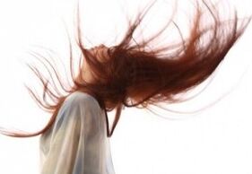 Wie eine professionelle Wiederherstellung der Haarstruktur durchgeführt wird.